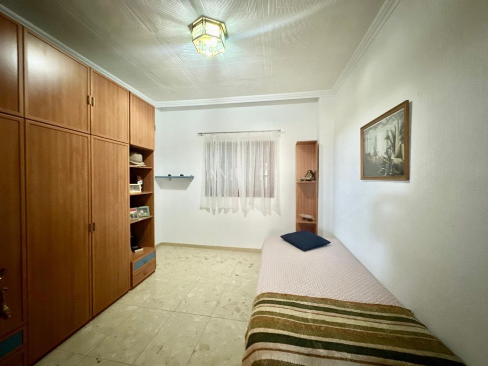 Independent house for sale in  Oroteanda Baja, Spain - P2406