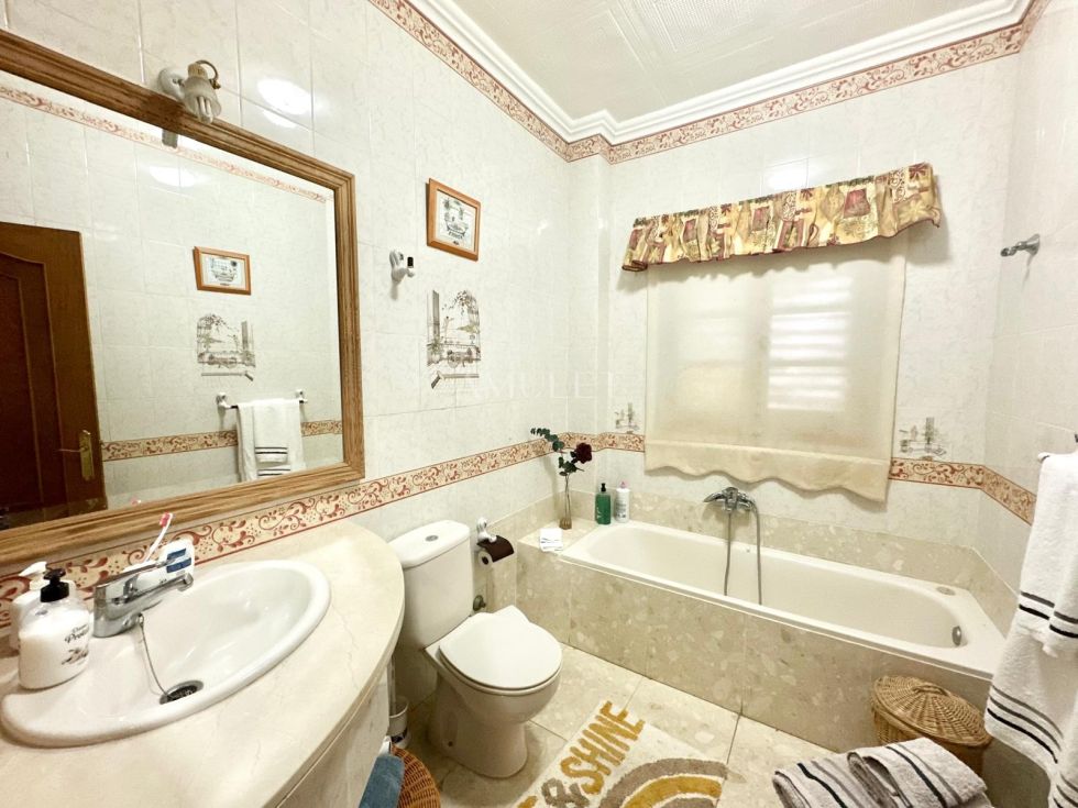 Independent house for sale in  Oroteanda Baja, Spain - P2406