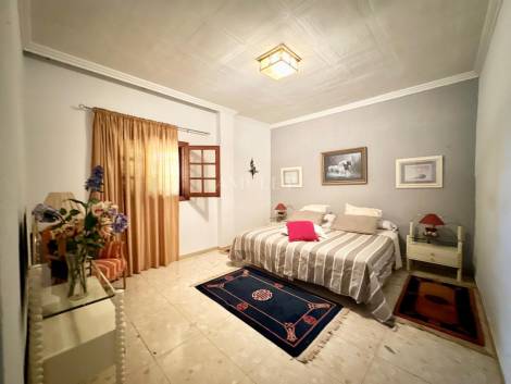 Independent house for sale in  Oroteanda Baja, Spain - P2406