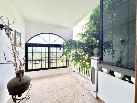 Independent house for sale in  Oroteanda Baja, Spain - P2406