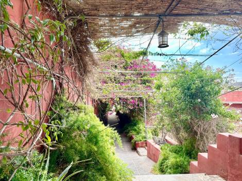 Independent house for sale in  Oroteanda Baja, Spain - P2406