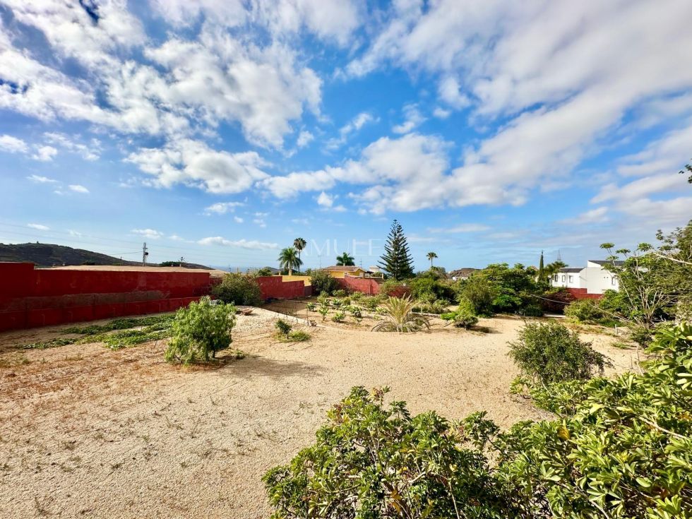 Independent house for sale in  Oroteanda Baja, Spain - P2406