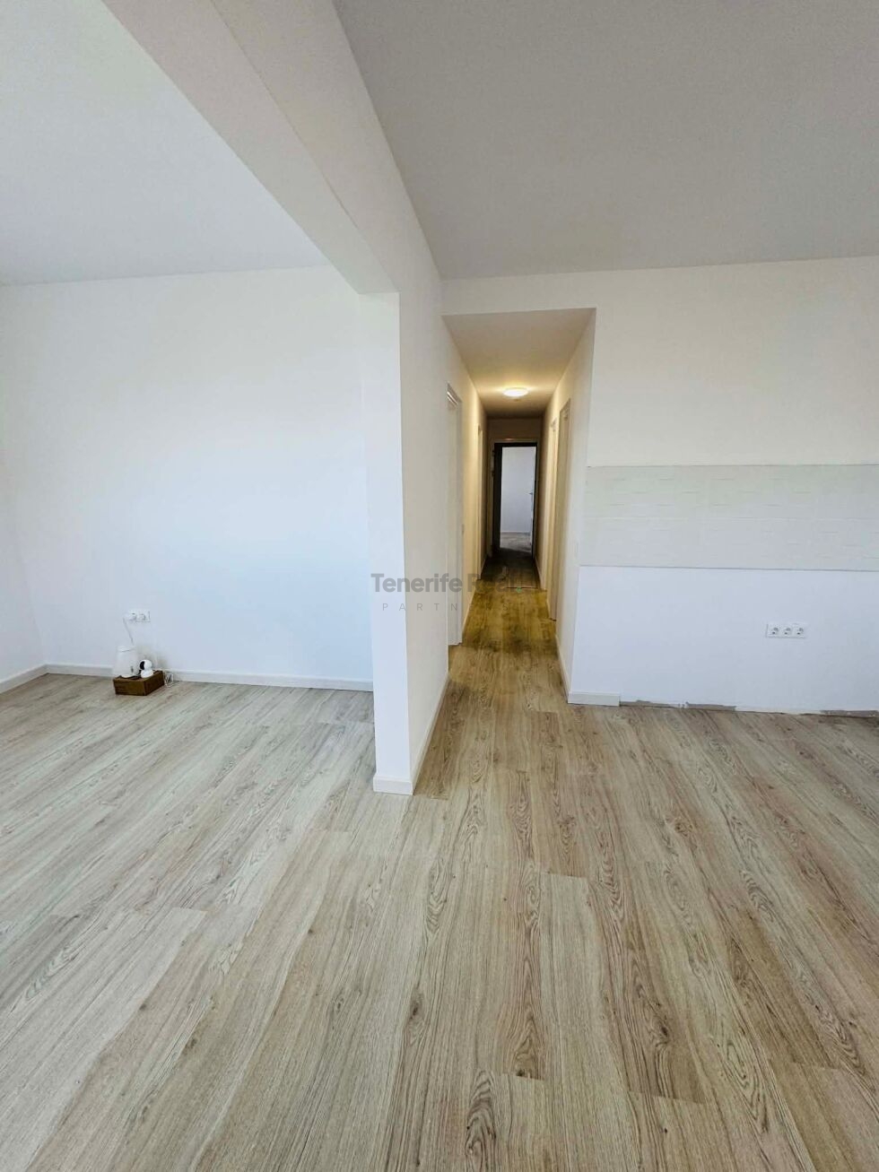 Independent house for sale in  Icod de los Vinos, Spain - TR-3041
