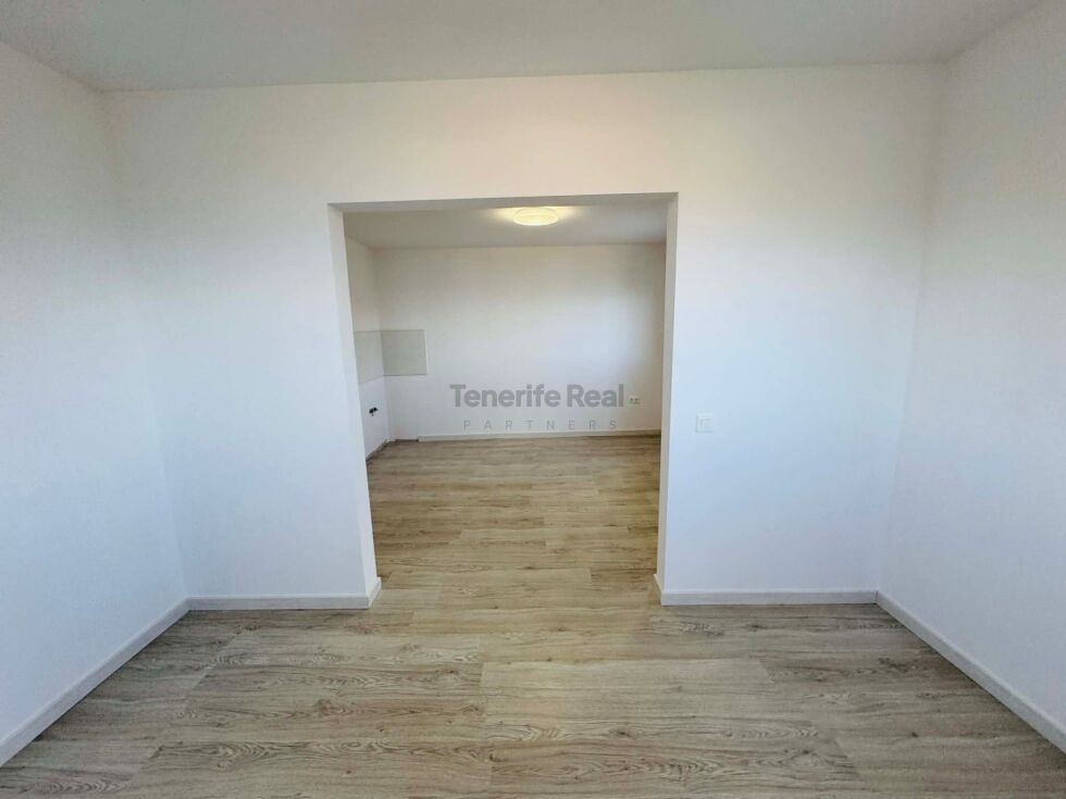 Independent house for sale in  Icod de los Vinos, Spain - TR-3041