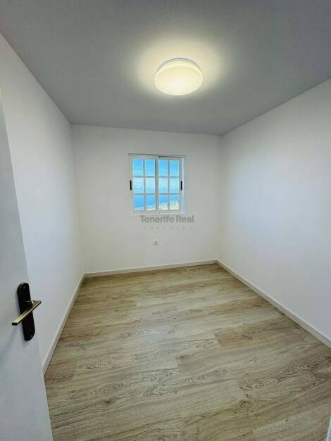 Independent house for sale in  Icod de los Vinos, Spain - TR-3041
