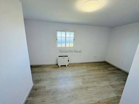 Independent house for sale in  Icod de los Vinos, Spain - TR-3041