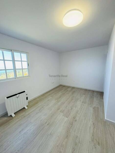 Independent house for sale in  Icod de los Vinos, Spain - TR-3041