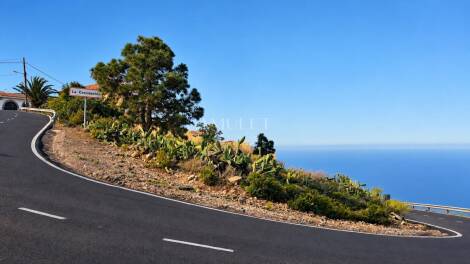 Land for sale in  Adeje, Spain - P2550