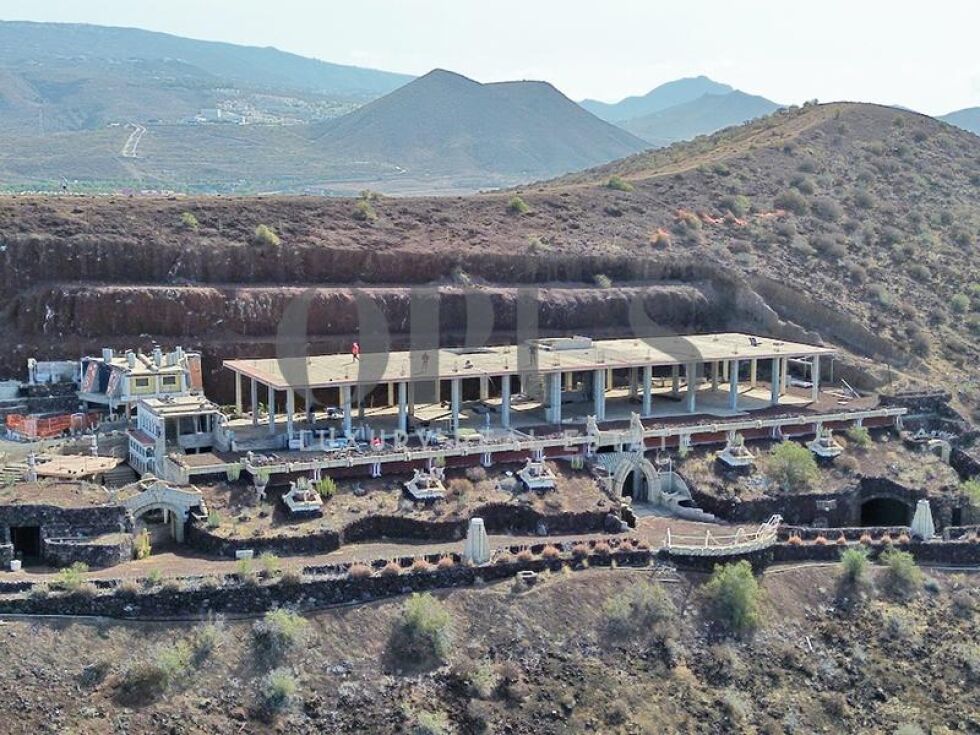 New development project for sale in  Arona, Spain - OP4169 Edificio en Los Cristianos