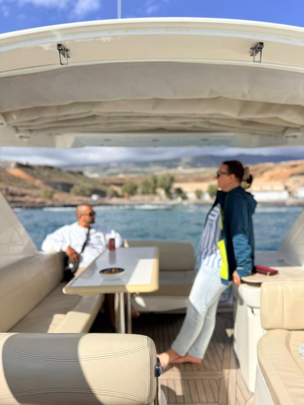 Ocean Peak Charters - Champagne