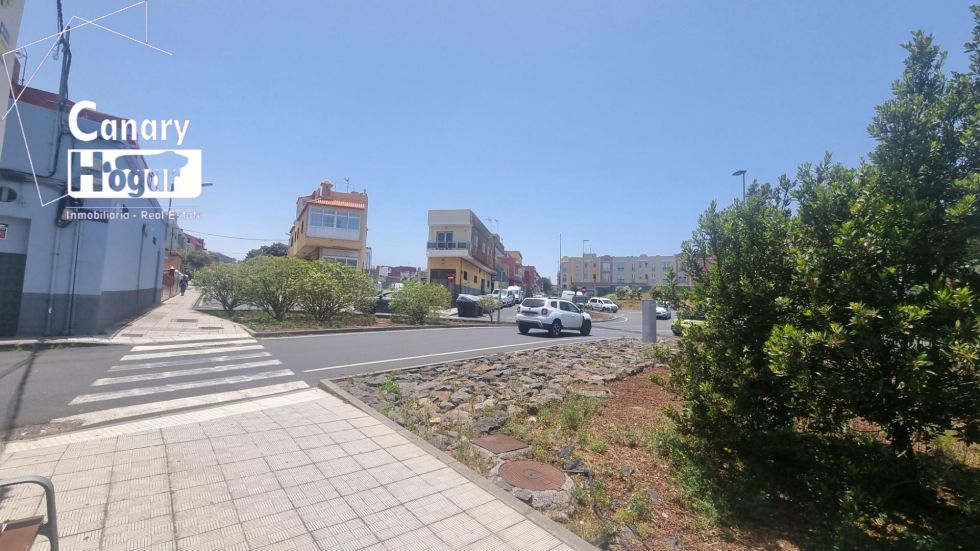 Others for sale in  La Laguna, Spain - 057881