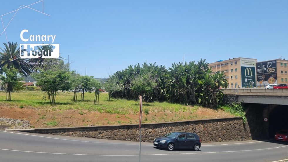 Others for sale in  La Laguna, Spain - 057881