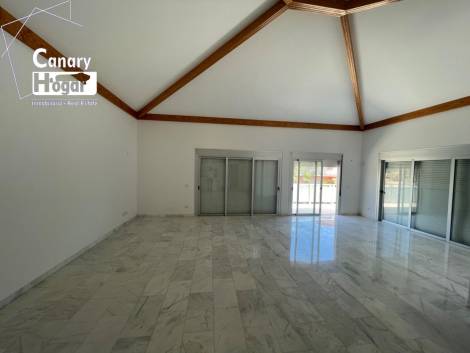 Penthouse for sale in  Amarilla Golf, Spain - 053951