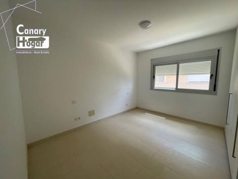 Penthouse for sale in  Amarilla Golf, Spain - 053951