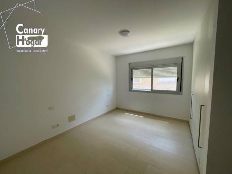 Penthouse for sale in  Amarilla Golf, Spain - 053951