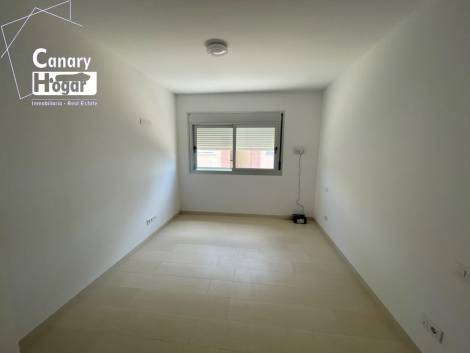 Penthouse for sale in  Amarilla Golf, Spain - 053951