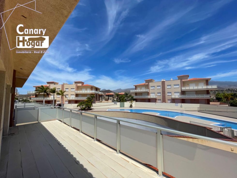Penthouse for sale in  Amarilla Golf, Spain - 053951