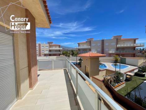 Penthouse for sale in  Amarilla Golf, Spain - 053951