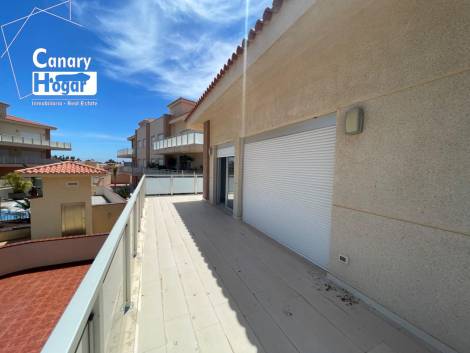 Penthouse for sale in  Amarilla Golf, Spain - 053951