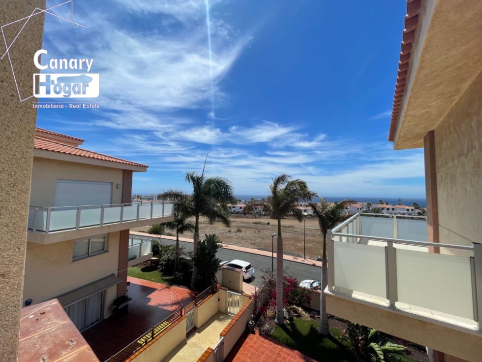 Penthouse for sale in  Amarilla Golf, Spain - 053951