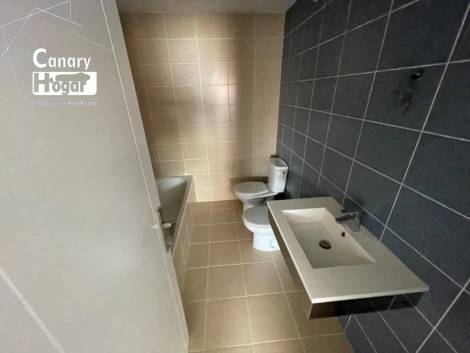 Penthouse for sale in  Amarilla Golf, Spain - 053961