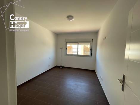 Penthouse for sale in  Amarilla Golf, Spain - 053961