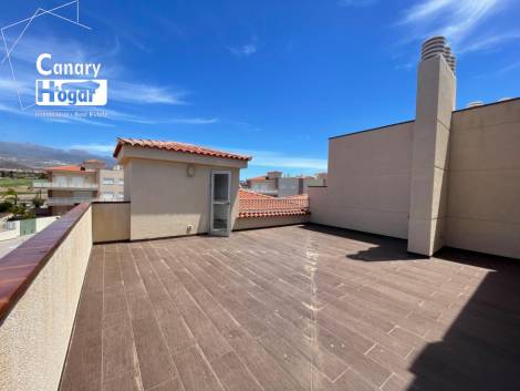 Penthouse for sale in  Amarilla Golf, Spain - 053961