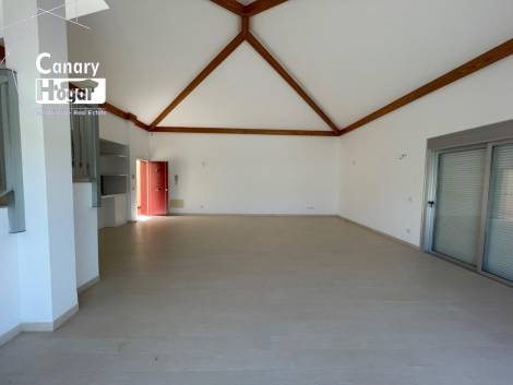 Penthouse for sale in  Amarilla Golf, Spain - 053971