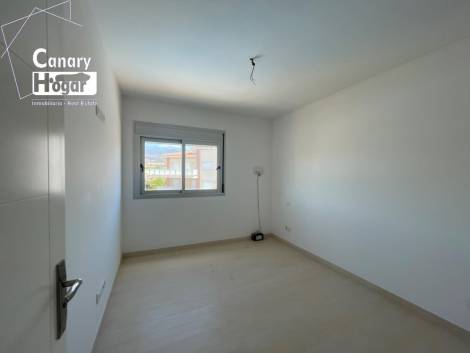 Penthouse for sale in  Amarilla Golf, Spain - 053971