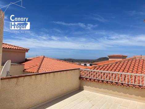 Penthouse for sale in  Amarilla Golf, Spain - 053971