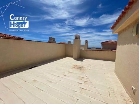 Penthouse for sale in  Amarilla Golf, Spain - 053971