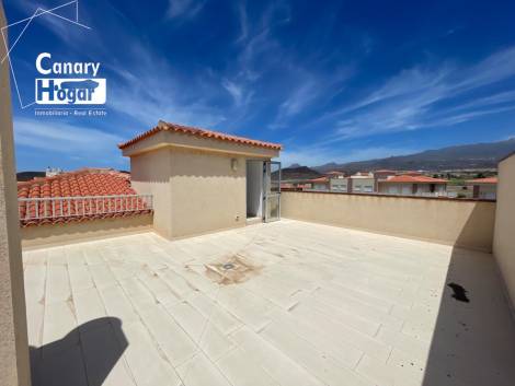 Penthouse for sale in  Amarilla Golf, Spain - 053971