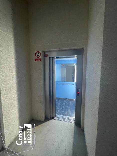 Penthouse for sale in  Amarilla Golf, Spain - 053971