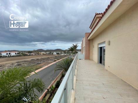 Penthouse for sale in  Amarilla Golf, Spain - 054271