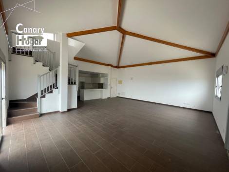 Penthouse for sale in  Amarilla Golf, Spain - 054271