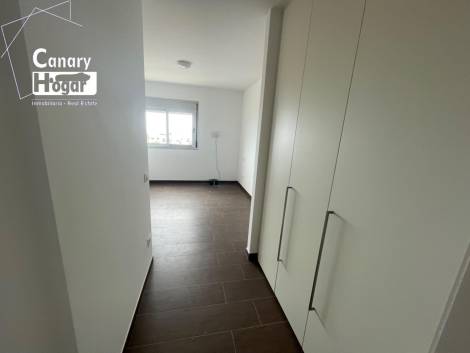 Penthouse for sale in  Amarilla Golf, Spain - 054271