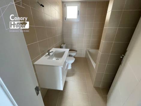 Penthouse for sale in  Amarilla Golf, Spain - 054271