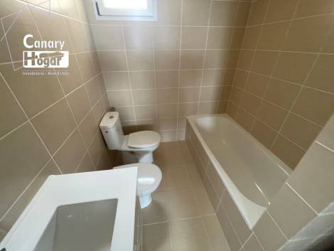 Penthouse for sale in  Amarilla Golf, Spain - 054271