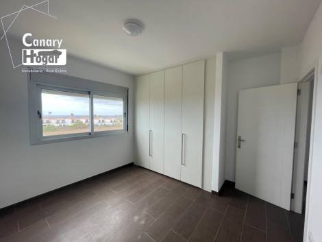 Penthouse for sale in  Amarilla Golf, Spain - 054271