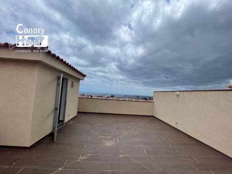 Penthouse for sale in  Amarilla Golf, Spain - 054271