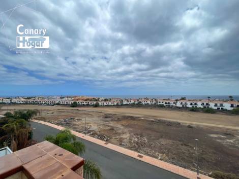 Penthouse for sale in  Amarilla Golf, Spain - 054271