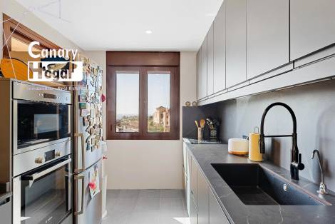 Penthouse for sale in  Amarilla Golf, Spain - 056991