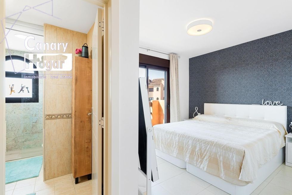 Penthouse for sale in  Amarilla Golf, Spain - 056991