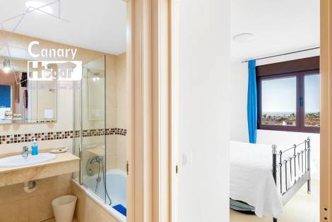 Penthouse for sale in  Amarilla Golf, Spain - 056991