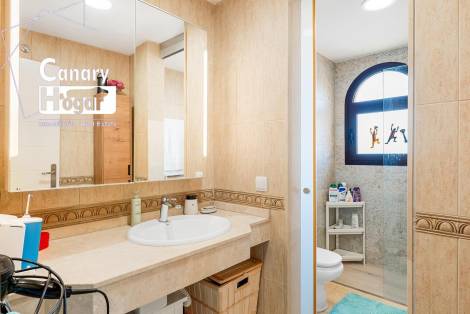 Penthouse for sale in  Amarilla Golf, Spain - 056991