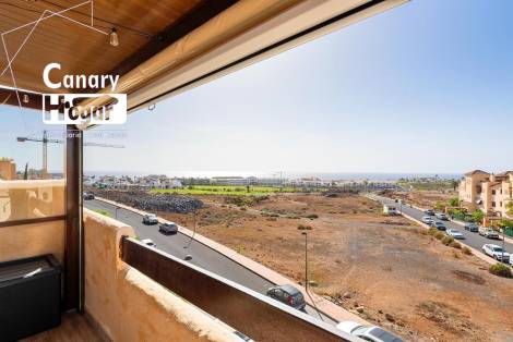 Penthouse for sale in  Amarilla Golf, Spain - 056991