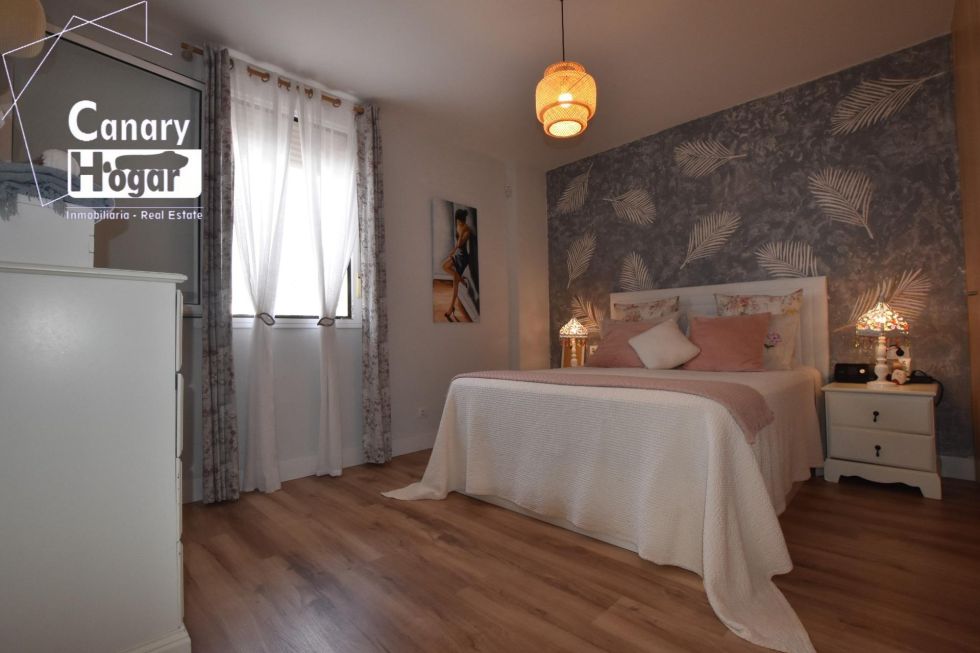 Penthouse for sale in  Amarilla Golf, Spain - 057161