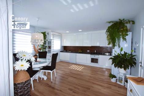 Penthouse for sale in  Amarilla Golf, Spain - 057161