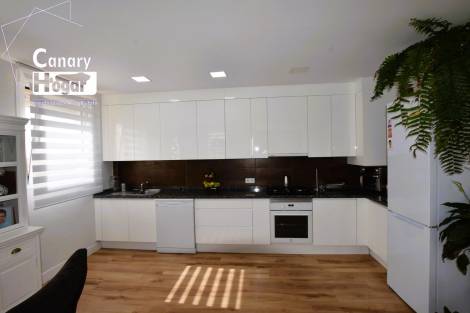 Penthouse for sale in  Amarilla Golf, Spain - 057161