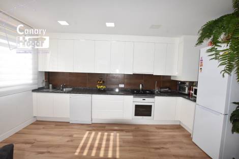 Penthouse for sale in  Amarilla Golf, Spain - 057161